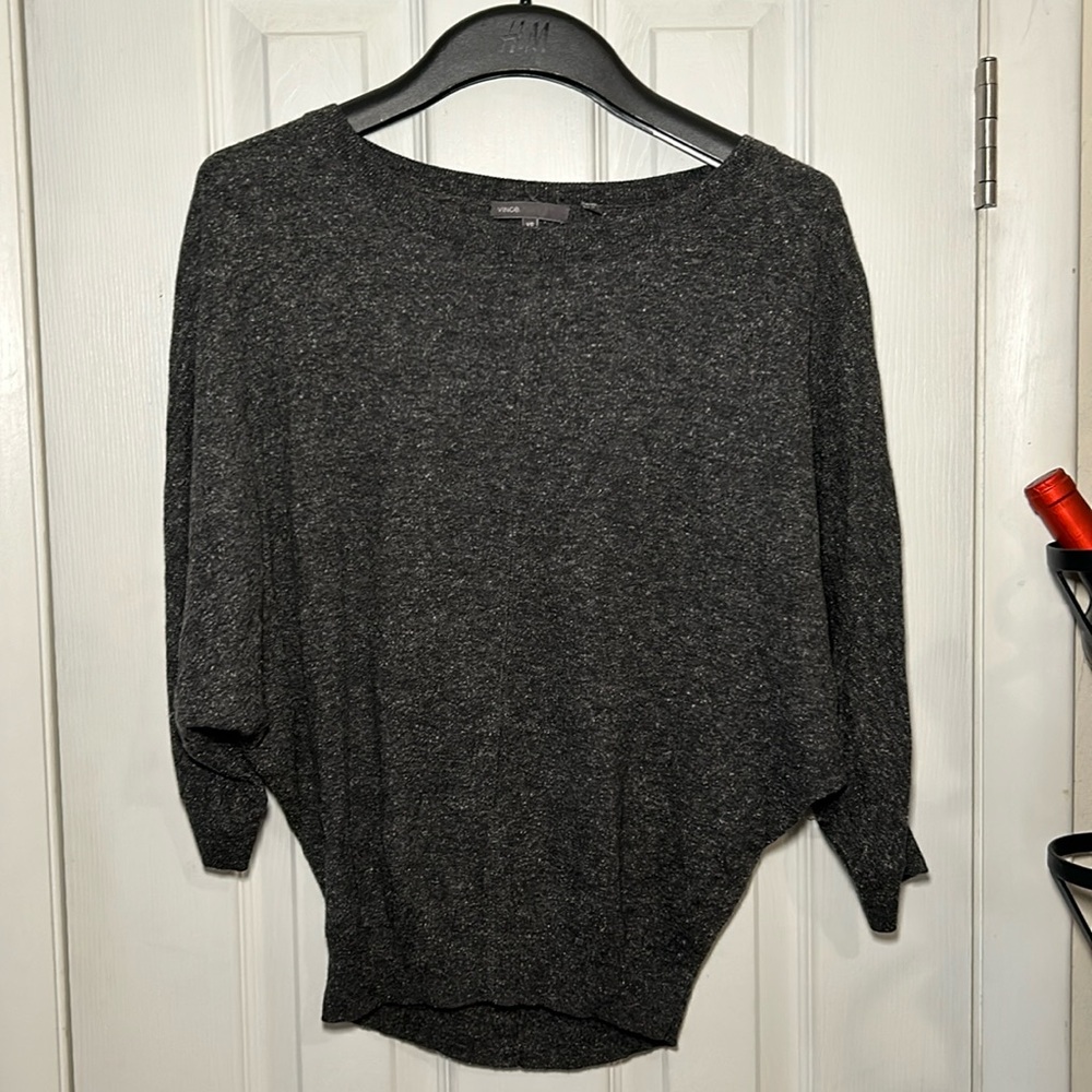 EUC Vince Dolman Sleeve Gray Top in size XS